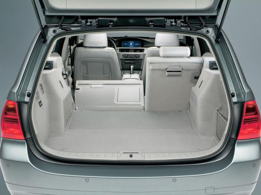  BMW 320d Touring 2006 года  (фото 16 из 16)